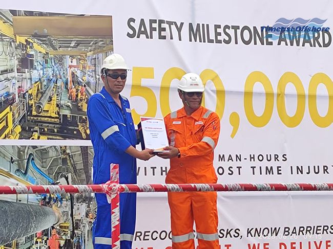 荣耀时刻!安全月我司马来西亚项目人员获业主 HSE 表彰 荣耀时刻!安全月我司马来西亚项目人员获业主 HSE 表彰