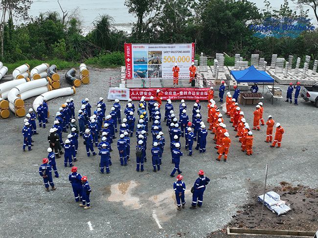 荣耀时刻!安全月我司马来西亚项目人员获业主 HSE 表彰 荣耀时刻!安全月我司马来西亚项目人员获业主 HSE 表彰